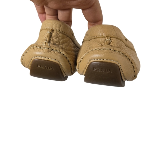 Prada Tan Buckle Driving Mocassin Size 38.5 - Picture 4 of 7